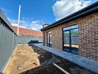 Таунхаус з газовим опаленням, ділянка 1.5 сотки.
