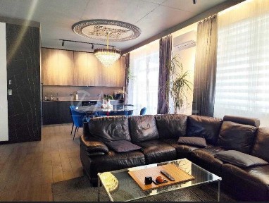 Оренда затишного сучасного будинка 200 м² в с. Гатне. Власне подвір'я 8 сот