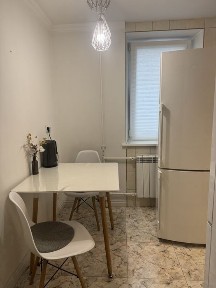 Продам 3кімнатну квартиру метро Левада