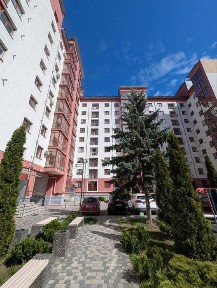 Двох кімнатна квартира. Кухня-студія. Вул. Єврпейська 2