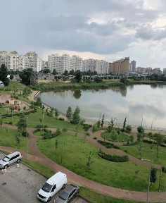 Київ, Дарницький, вулиця Ревуцького 40 в