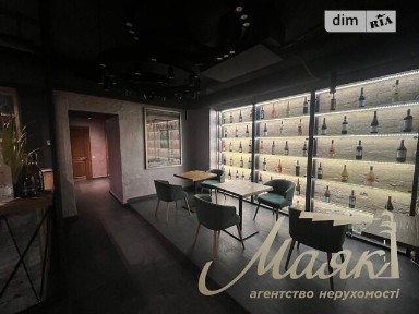 Продаж комерційного приміщення на вул. Володимирська 61/11, площа 258 кв. м • ID 34394078