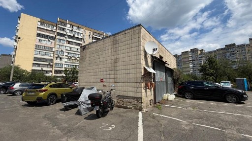 Оренда складу, СТО, комерційного приміщення вул. Драгоманова, 11Б