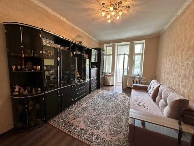 Продаж 4 кімнатної квартири вул. Велика Васильківська Метро Площа Українських Героїв