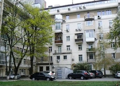 Киев, Липская ул., 19/7
