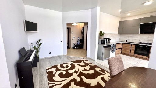 Дворівнева 3-кімнатна квартира 120 м² у ЖК «На Щасливому» | Вид на парк