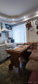Продам 2к на ул. Володимира Великого, д. 34 Центр