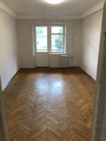 Продаж 3-к квартири вул. Вереснева 18/20