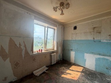Продам однокомнатную Оболонский