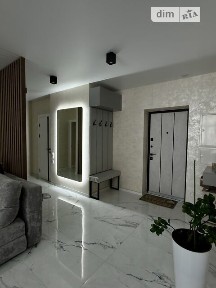 Продаж 2к квартири 75 кв. м на вул. Микільсько-Слобідська 11 • ID 34599240