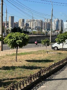 Двухкомнатная срочно сдам квартиру