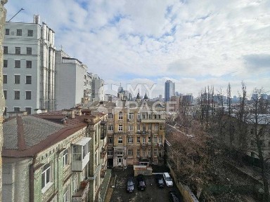 Продаж 3к. кв, Чикаленка 31а, центр Хрещатик, метро Театральна, ЦУМ метро Площа Українських Герої