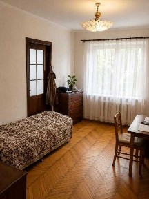 Продам 2 комнатную квартиру по проспекту Петра Григоренка 33.