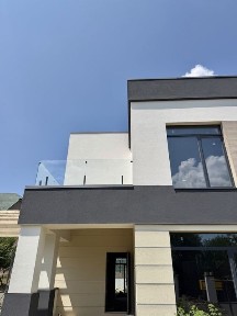 Продаж сучасного дуплекса в одному з найпрестижніших районів міста по вул. Марморозька / міські комунікації