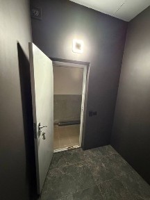 Київ, Оболонський, вулиця Петра Калнишевського 6
