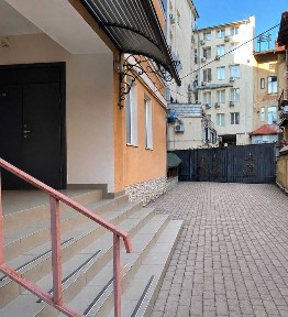 оренда офіс комерційного приміщення центр Василіанок 15а