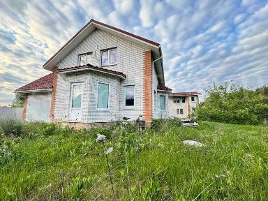 Продаються два дачні будинки в СТ 