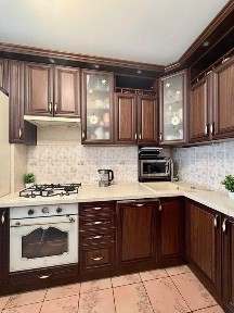 Продаж 4 кім. квартири 73м2 з ремонтом - Симоненка-В. Великого