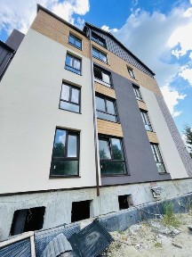Продаж 2х к к клубний будинок посеред соснового лісу Брюховичі Львів!