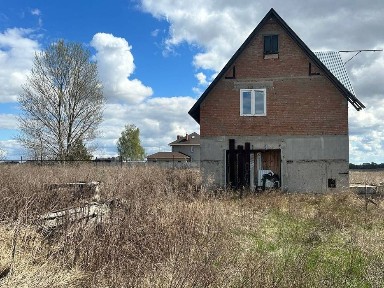 Продам будиночок та земельну ділянку в с. Петровське
