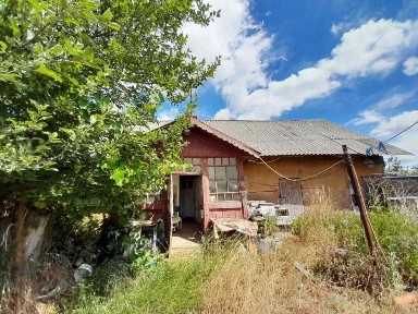 Продаж 1 поверхового будинку з опаленням і ділянкою на 61 сотку, 66 кв. м, 3 кімнати, на Лугова • ID 34511098