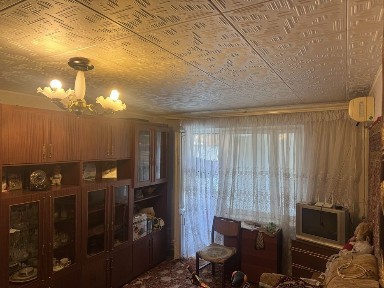 Продам 3-х кімнатну квартиру з меблями