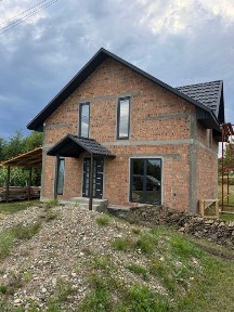 Продається новозбудований будинок у селі Михальча