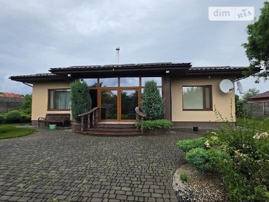 Незалежності вулиця, Обухівка, вул. Незалежності 37 • ID 34507472