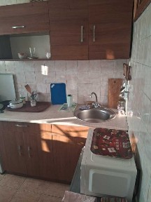 Київ, Празька вул., 18А
