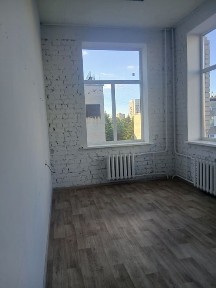 Сдам офис 25 кв м метро Бот сад