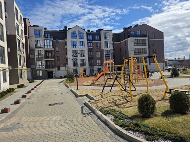 Продам 2-х комнатную квартиру в сданном доме из красного кирпича. Индивидуальное отопление (АОГВ )
