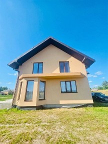 Сучасний будинок у Боголюбах готовий ремонт гарна локація