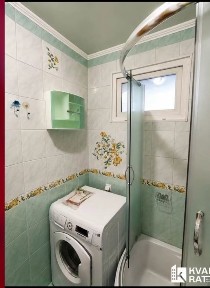 Продам будинок в центрі міста Яремча