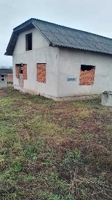 Продається не добудований будинок