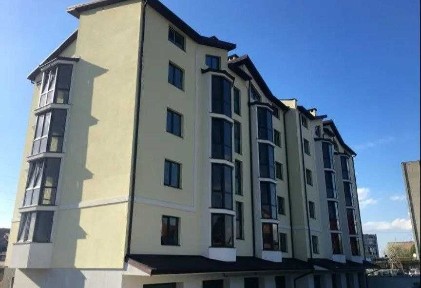 Продаж просторої 2 кімнатної квартири у Винниках по вул. Лисика