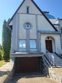 Продам просторий сімейний будинок у чудовій локації