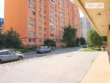Магазин серед висотних житлових будинків оренда Харків