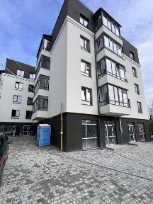 Продаж 2-кім квартири неподалік центру