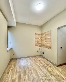 Без комісії! Продам 2 кімнатну квартиру вулиця Максима Токарева ( Вузівська) 4
