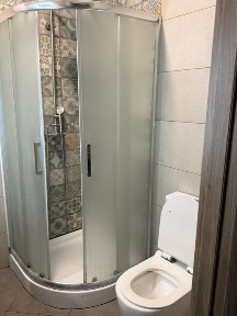 Продається квартира біля метро вирлиця