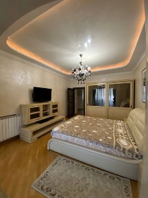 Продам квартиру Лукʼяненка 21 к6