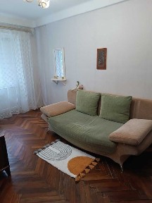 Однокімнатна квартира на вулиці Вирського, 10 (Нивки)