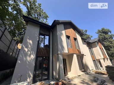 Продаж 3 поверхового таунхауса з ділянкою на 3 сотки, 90 кв. м, 4 кімнати, на вул. Тищенка • ID 34600681