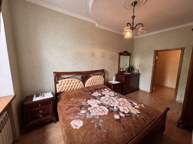 Продаж 2к квартири в самому серці міста