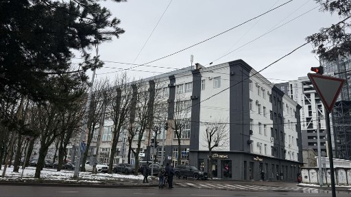 оренда приміщення УПА 600м кв фасад