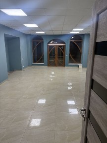 Здається комерційне приміщення на вул. Степана Бандери 16, площа 50 кв. м • ID 33914266
