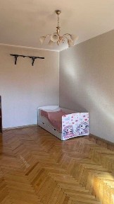 продаю 2-х кім. квартиру