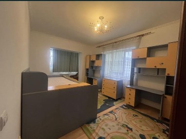 Продаж 2-к квартири 78 м2, газове опалення!
