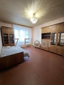 Продаж 1-кімнатна квартира Троєщина Бальзака ТРЦ Район метро Почайна