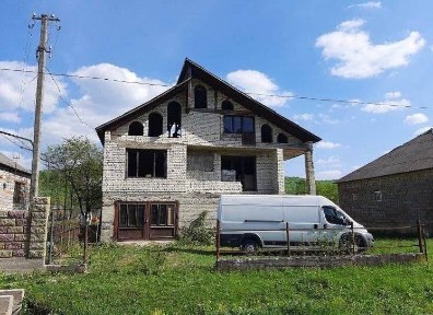 Продаж недобудови та земельної ділянки